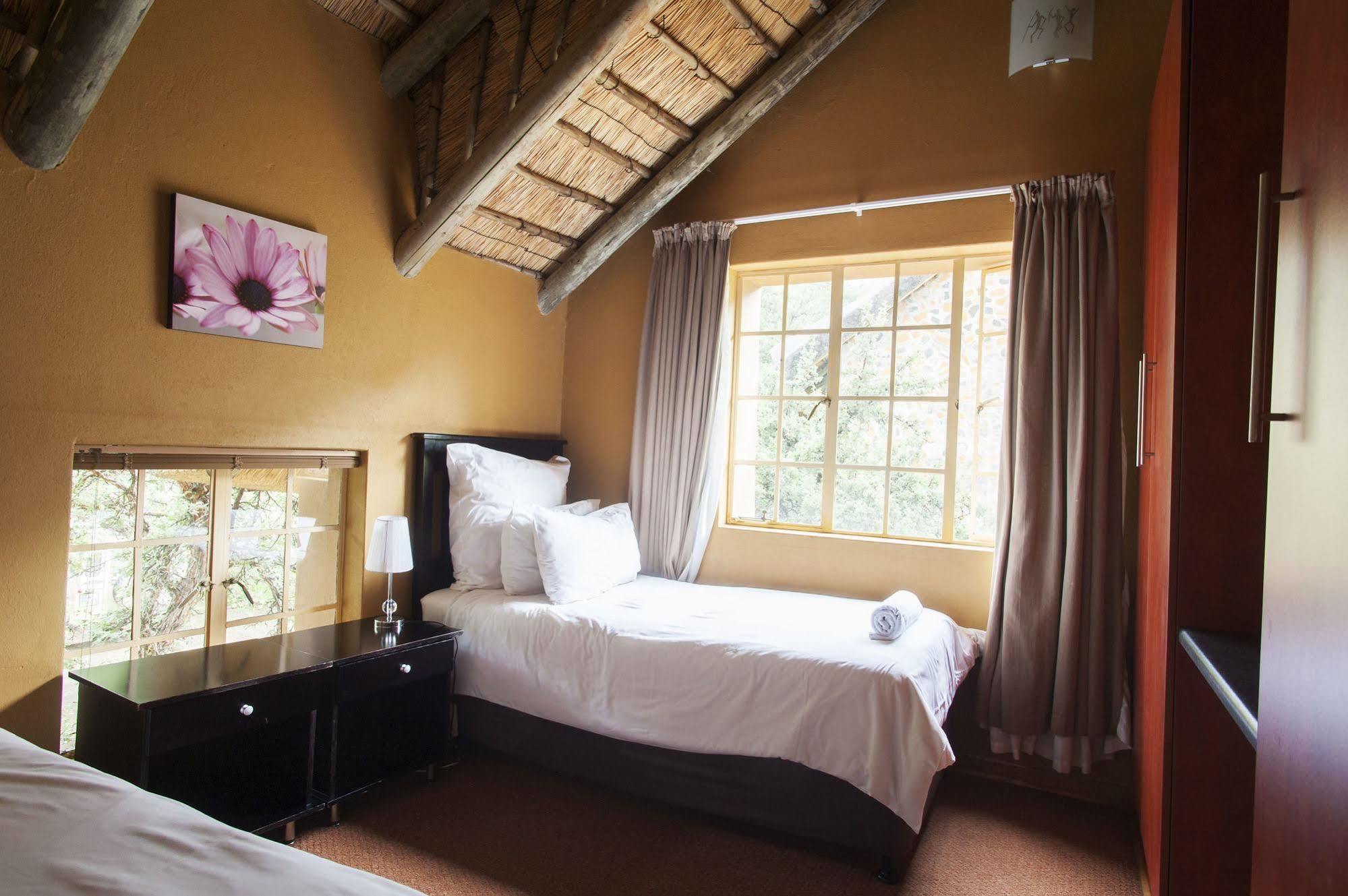 Butha-Buthe Maliba Mountain Lodge מראה חיצוני תמונה